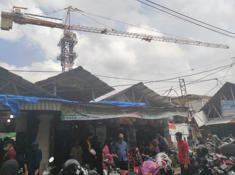 Kondisi Pasar Cinde saat ini ditengah pembangunan yang mangkrak. Foto: M Hatta/rmolsumsel.id