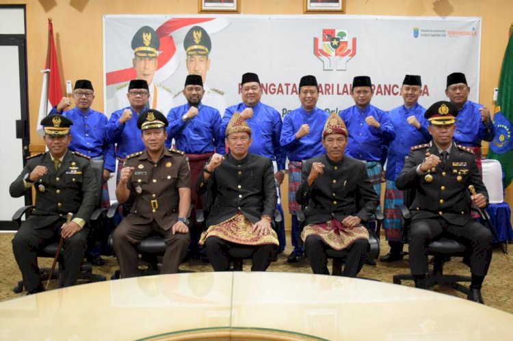 Forum Koordinasi Pimpinan Daerah (Forkopimda) Kabupaten Ogan Komering Ilir (OKI) saat peringatan Hari Lahir Pancasila, Selasa (1/6). (foto: Diskominfo OKI)