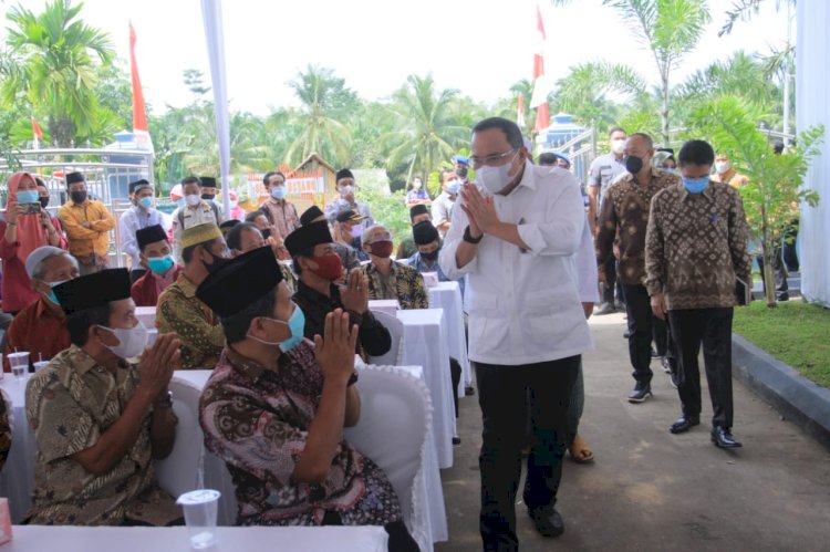Bupati Muba Dodi Reza Alex bersilaturahmi dengan warga di Desa Panca Tunggal Kecamatan Sungai Lilin. (istimewa/rmolsumsel.id) 