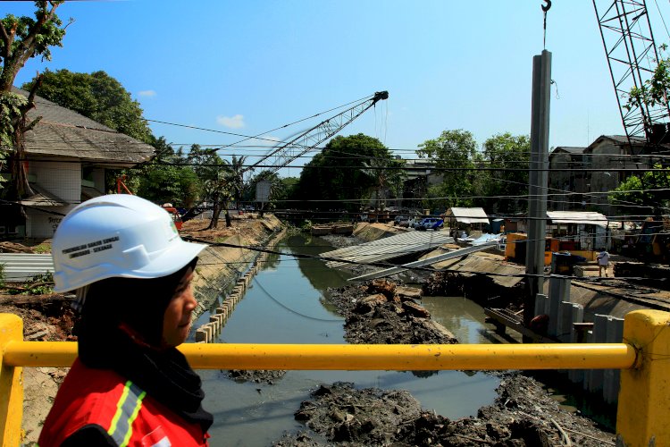 Kondisi Sungai Sekanak Lambidaro yang saat ini tengah direstorasi untuk dijadikan objek wisata. (M Hatta/rmolsumsel.id)