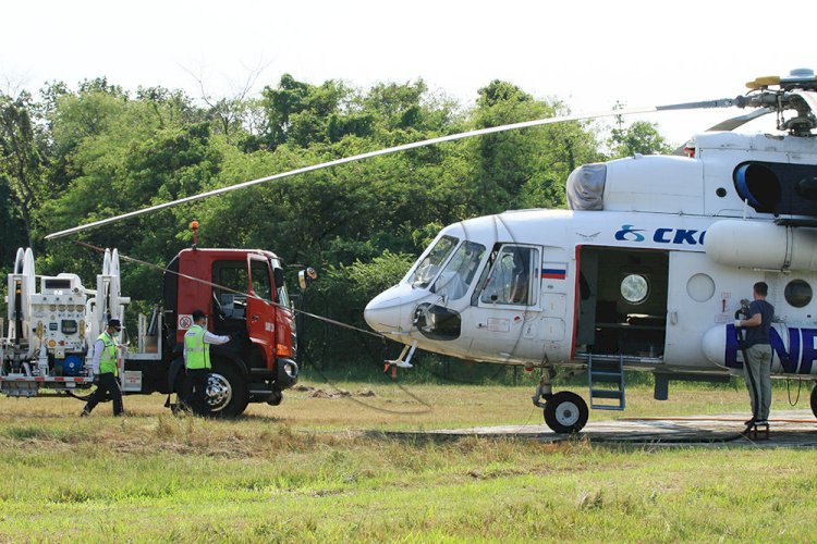 Helikopter water bombing milik BNPB yang disiagakan untuk penanganan karhutla di Sumsel. (M Hatta/rmolsumsel.id)