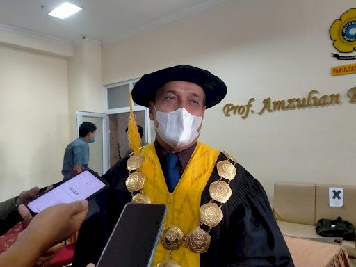 Rektor Unsri, Anies Saggaf. (istimewa/rmolsumsel.id)