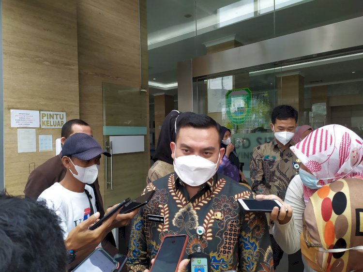Dirut RSUD Siti Fatimah dr Syamsuddin Isaac. (Yosep Indra Praja/rmolsumsel.id)