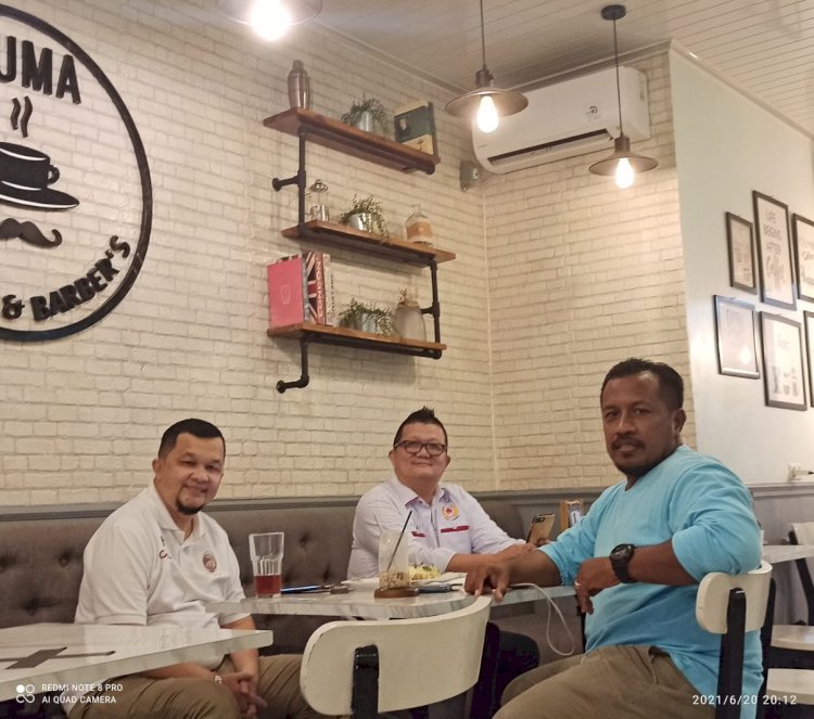 Presiden SFC Hendri Zainuddin dan Joko Nugroho/Istimewa/rmolsumsel.id