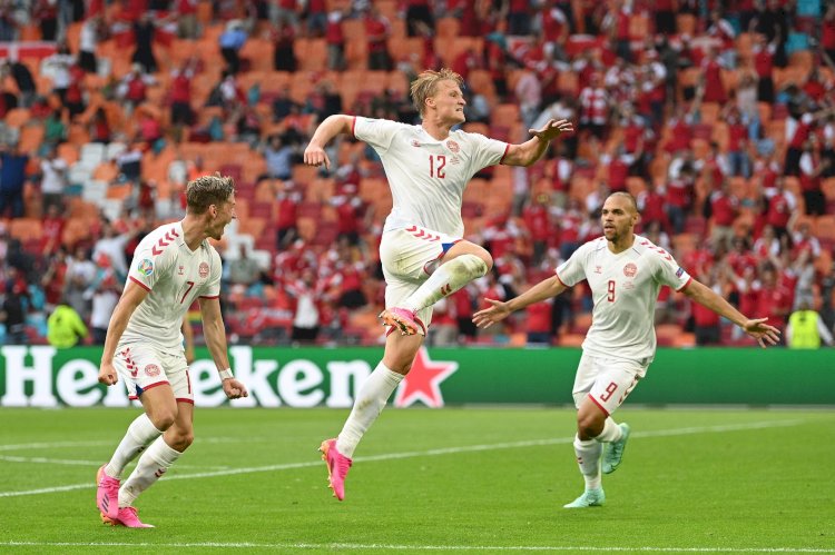 Selebrasi Kasper Dolberg usai mencetak gol ke gawang Wales/istimewah/rmolsumsel.id