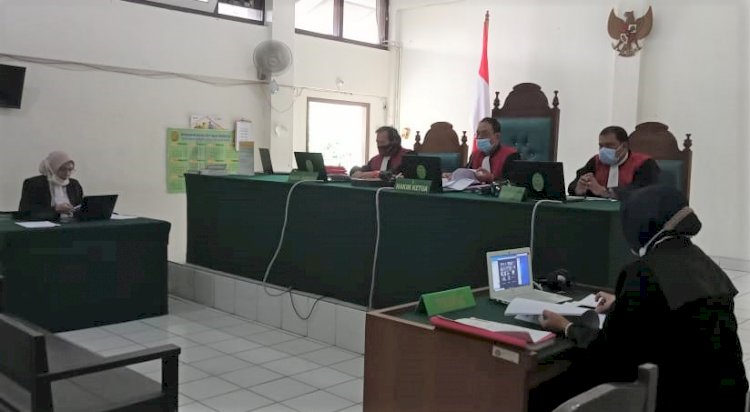 Suasana sidang yang digelar di Pengadilan Negeri (PN) Palembang, Kamis (1/7).