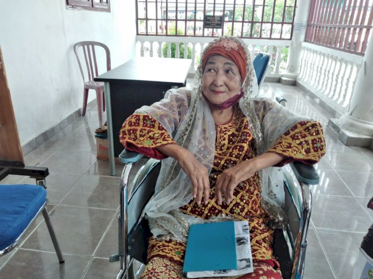 Pelestari Budaya Palembang dan Maestro tari Provinsi Sumatera Selatan (Sumsel),  Hj  Anna Kumari. (ist/rmolsumsel.id)
