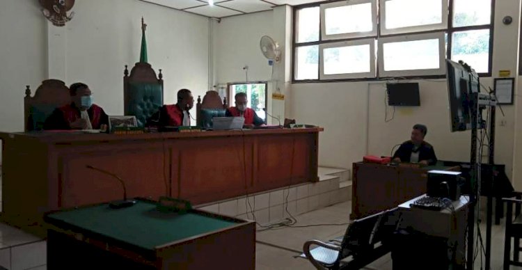 Sidang kasus penggelapan uang perusahaan di PN Palembang. (Yosep Indra Praja/rmolsumsel.id)