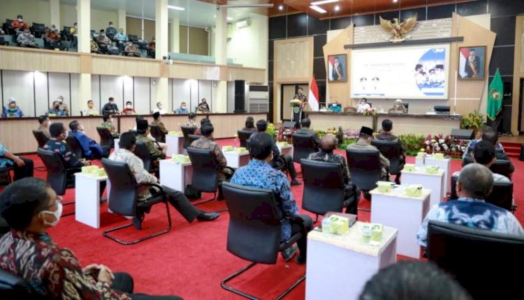 Gubernur Sumsel Herman Deru menghadiri silaturahmi bersama Ketua Komite Sekolah dan Kepala Sekolah SMA, SMK dan SLB di Sumsel. (Humas Provinsi Sumsel/rmolsumsel.id)