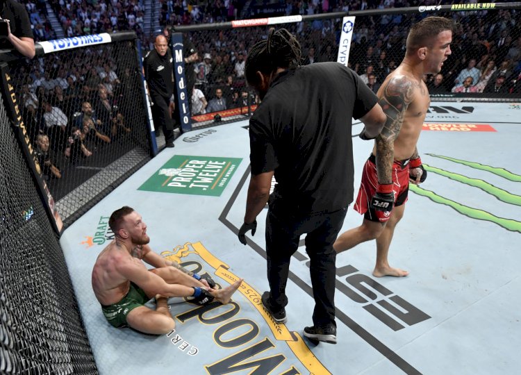 Wasit Herb Dean menghentikan pertarungan di ronde pertama karena McGregor alami patah engkel/UFC/rmolsumsel.id