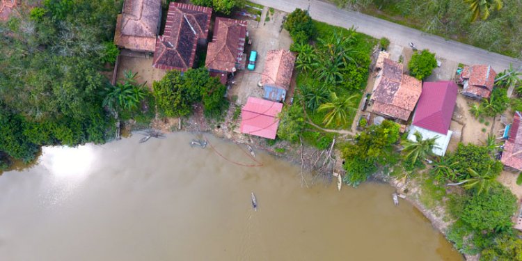 Foto udara kawasan Danau Manggal yang berada di bagian hilir Sungai Penimur. Sebelumnya kawasan ini direncanakan untuk dijadikan kawasan wisata oleh warga setempat. (rmolsumsel.id)