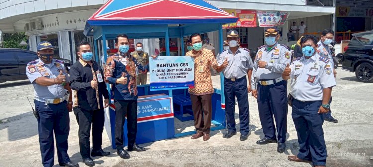 Bank Sumsel Babel (BSB) Cabang Prabumulih memberikan bantuan kepada Pemerintah Kota (Pemkot) Prabumulih dua pos jaga portabel. (Istimewa/rmolsumsel.id)