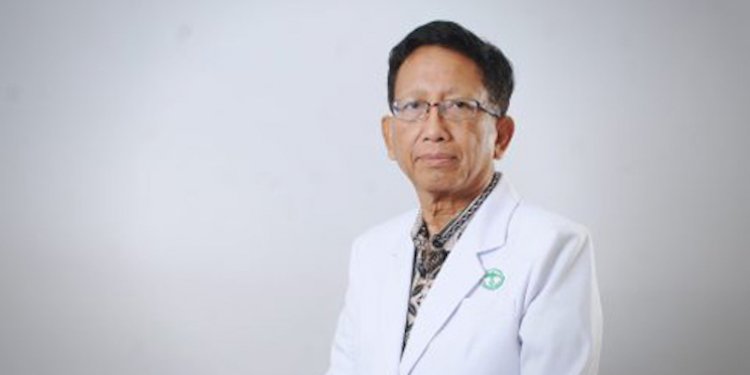 Kepala Satgas Covid-19 Pengurus Besar Ikatan Dokter Indonesia (PB IDI), Prof Zubairi Djoerban (Istimewa/rmolsumsel.id)