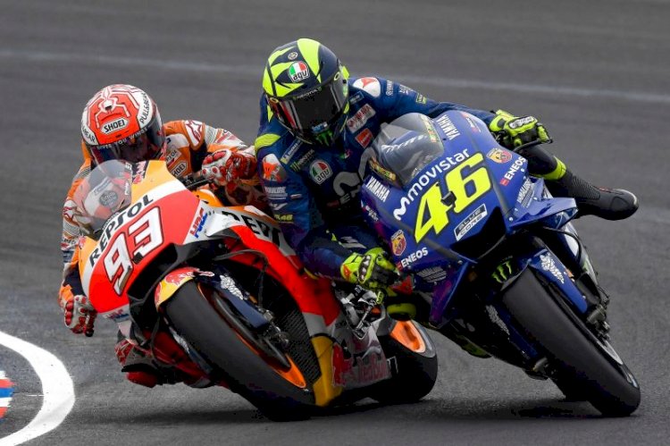 Momen persaingan Marquez dan Valentino Rossi di MotoGP Malaysia tahun 2015/net