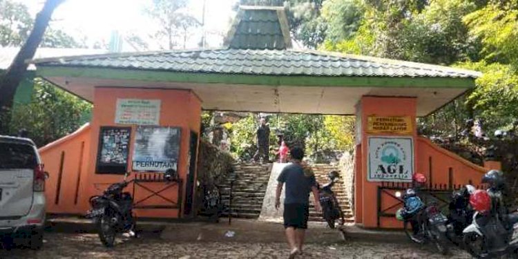 Gerbang Pendakian Gunung Lawu. (rmoljateng.id)