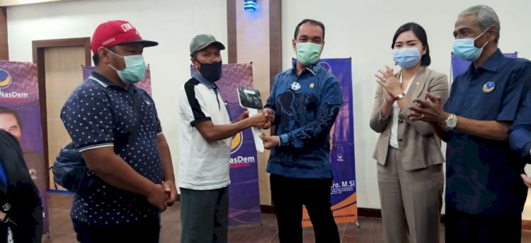 Fauzi H Amro dan Percha Leanpuri dalam sebuah kesempatan beberapa waktu lalu. (net/rmolsumsel.id)