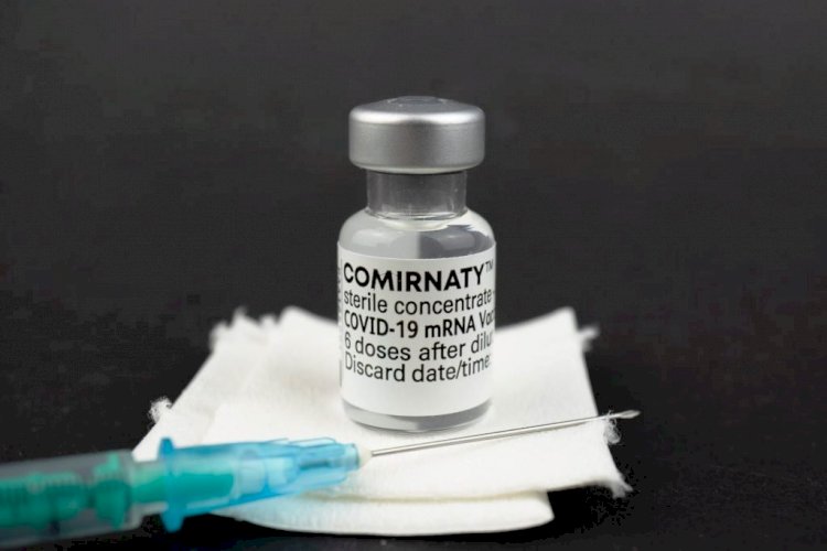Vaksin Pfizer dengan merek Comirnaty di tahap awal akan diprioritaskan untuk digunakan vaksinasi bagi masyarakat di Jabodetabek. (Net/rmolsumsel.id)