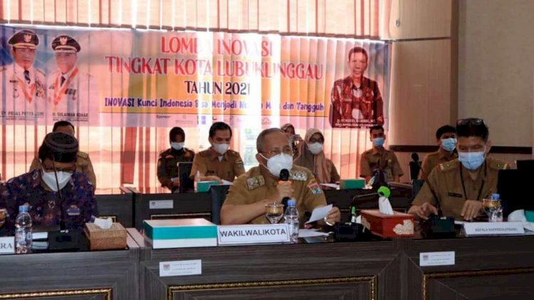 Wakil Wali Kota Lubuklinggau Sulaiman Kohar saat membuka Lomba Inovasi Daerah di kantor BPKAD Lubuklinggau. (Dinas Kominfo Lubuklinggau/rmolsumsel.id)