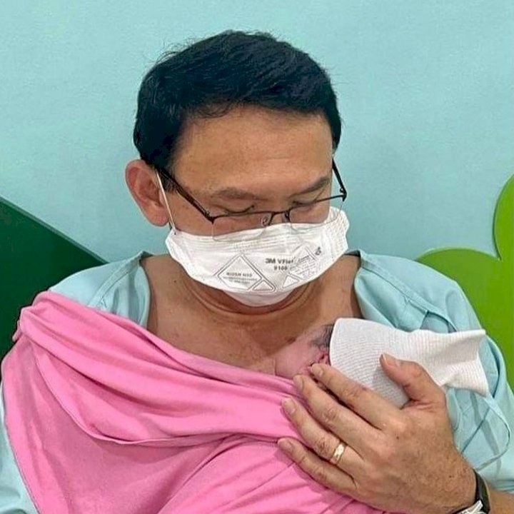 Ahok bersama putrinya. (ist/rmol.id)