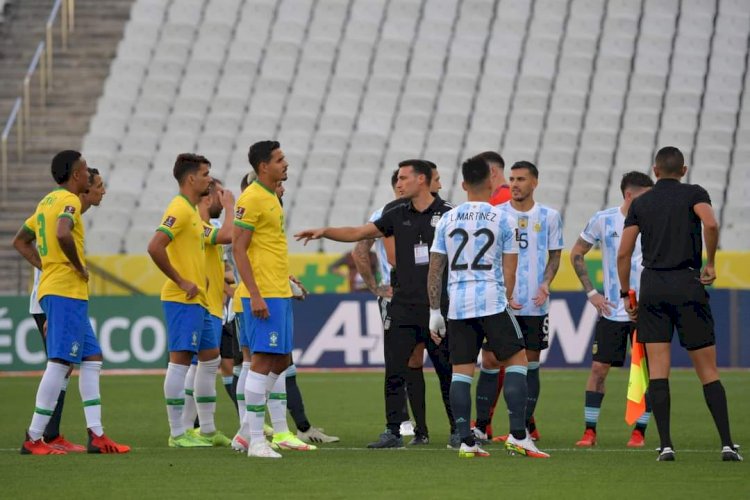 Pertandingan Brazil kontra Argentina pada babak kualifikasi Piala Dunia 2022 dihentikan wasit lantaran empat pemain Argentina melanggar aturan karantina/AFP/rmolsumsel.id