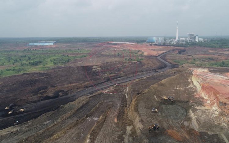 Foto udara aktivitas tambang di areal tambang 1 milik PT Musi Prima Coal. Foto diambil pada Selasa (7/9) petang. (rmolsumsel.id)