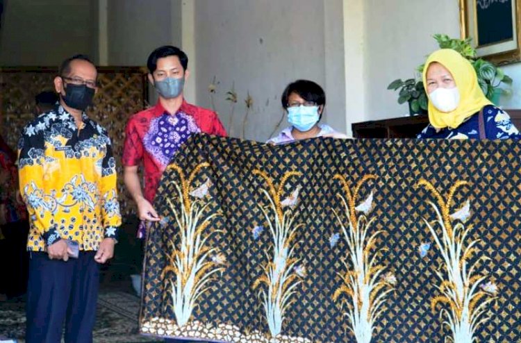 Salah satu motif khas batik Musi Rawas. (Dinas Kominfo Musi Rawas/rmolsumsel.id) 