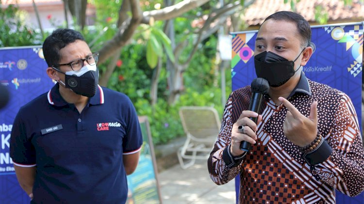 Wali Kota Surabaya Eri Cahyadi bersama Menparekraf Sandiaga Uno (rmoljatim.id)