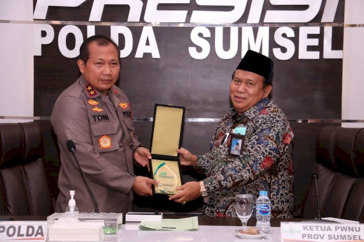 Kapolda Sumatera Selatan (Sumsel)  Irjen Pol Drs Toni Harmanto, M.H. menerima audiensi  Pengurus Wilayah (PW)  Nahdatul Ulama (NU) 