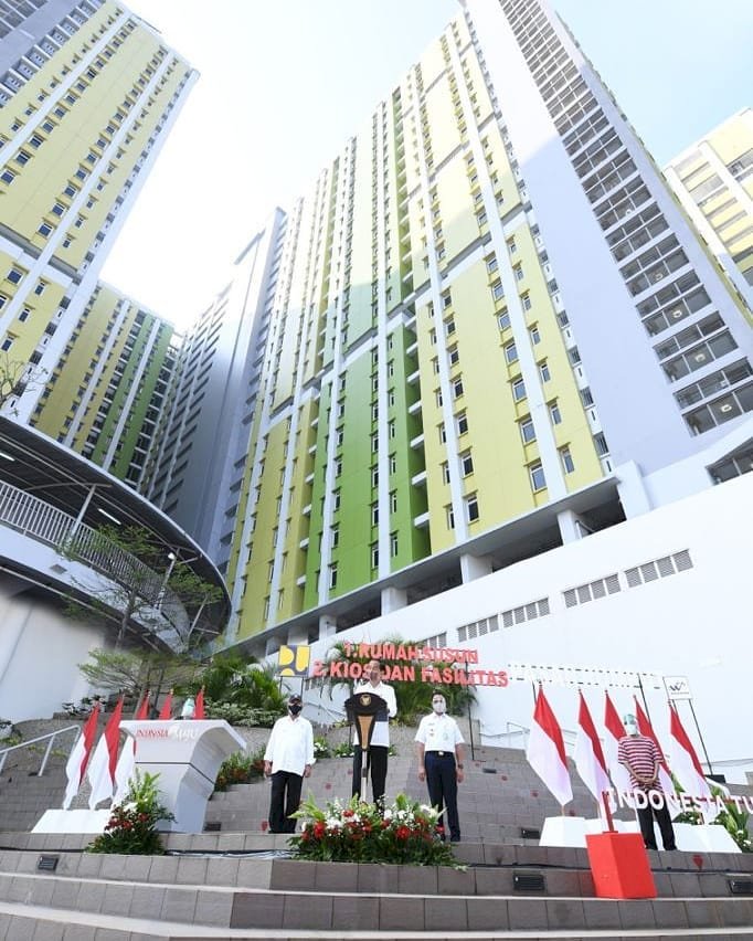 Presiden Jokowi saat meresmikan Rusun Pasar Rumput, Senin (20/9). (ist/rmolsumsel.id)