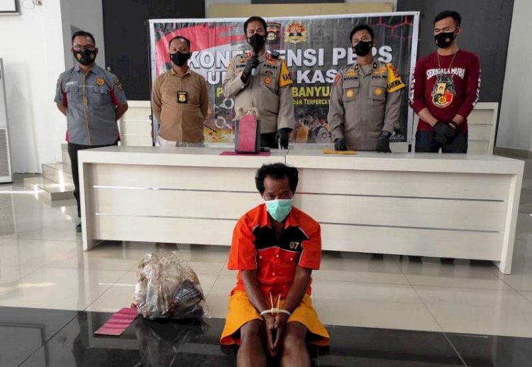 Kapolres Muba AKBP Alamsyah Pelupessy merilis penangkapan pelaku illegal drilling, Selasa (28/9). (Ist/rmolsumsel.id) 