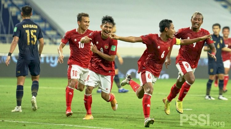 Evan Dimas melakukan selebrasi golnya ke gawang Thailand pada kualifikasi Piala Dunia zona Asia, Kamis (3/6/2021). (PSSI/rmolsumsel.id)
