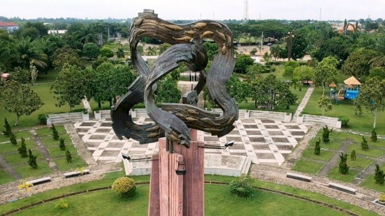 Salah satu sisi Taman Amri Yahya (Segitiga Emas). (Net/rmolsumsel.id)