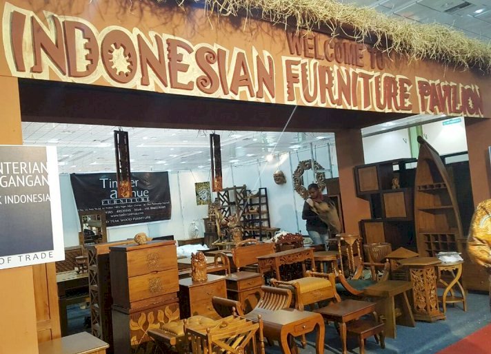 Berbagai produk home decoration dan furnitur Indonesia pada salah satu pameran di mancanegara. (Net/rmolsumsel.id)