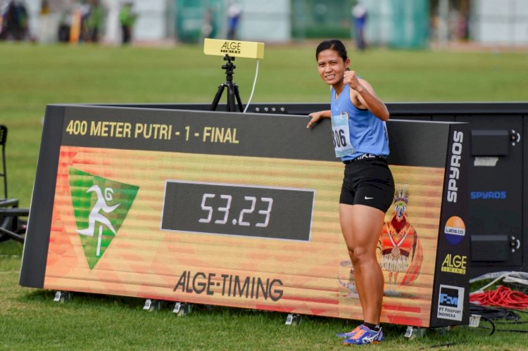 Atlet Sumsel Sri Maya memecahkan rekor nasional yang dipegang Emma Tahapary selama 37 tahun/Humas PB PON