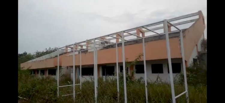 Tangkapan layar stadion sepakbola yang terbengkalai. (Istimewa/rmolsumsel.id)