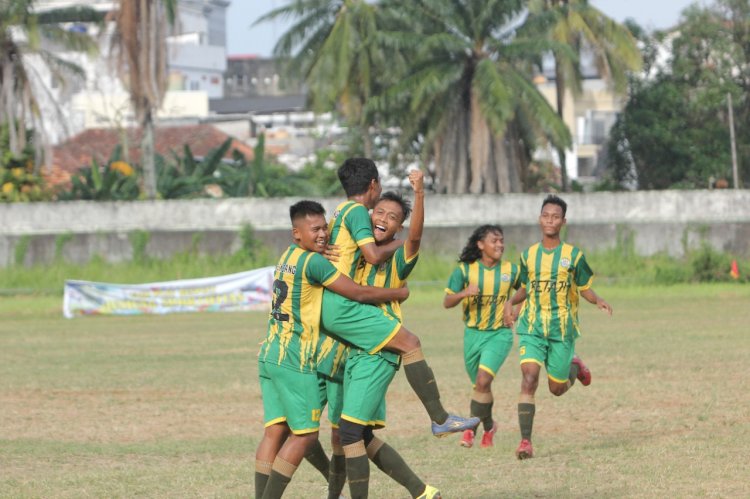 Pemain saat selebrasi usai mencetak gol tundukkan  David FC. (Humas PS Palembang/rmolsumsel.id)