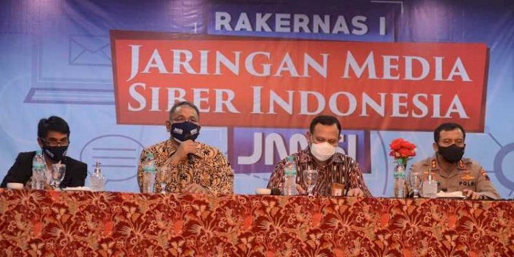 Ketua Umum JMSI Teguh Santosa bersama Ketua KPK Firli Bahuri/RMOL