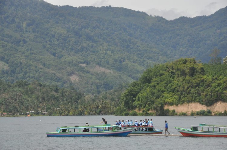 Danau Ranau di OKU Selatan. (ist/rmolsumsel.id)
