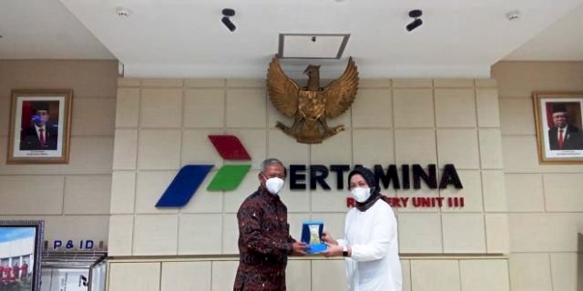GM Pertamina RU III Plaju Moh. Hasan Efendi menerima kunjungan UIN Raden Fatah Palembang. (Ist/rmolsumsel.id)