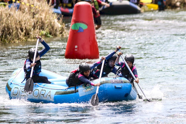 Kontingen Muara Enim di Cabor Arung Jeram Porprov XIII/Sigit Prasetya for RMOLSumsel.id