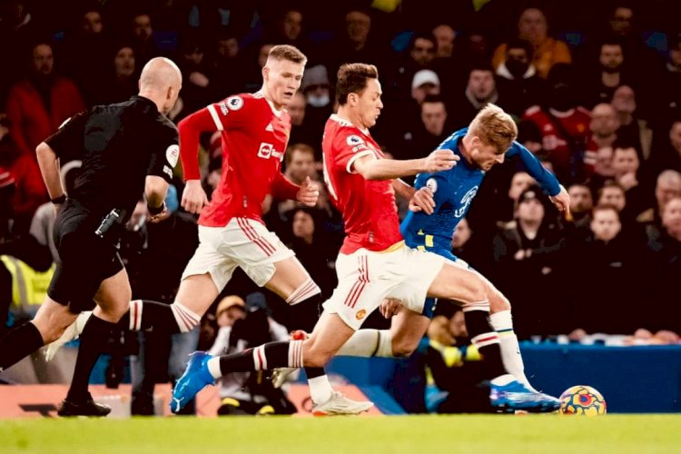 MU berhasil menahan imbang Chelsea di Stanford Bridge/net