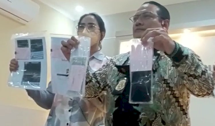 Direktur Reserse Kriminal Umum Polda Sumsel, Kombes Pol Hisar Siallagan didampingi Kasubdit IV Renakta, Kompol Masnoni. (Mita Rosnita/rmolsumsel.id)