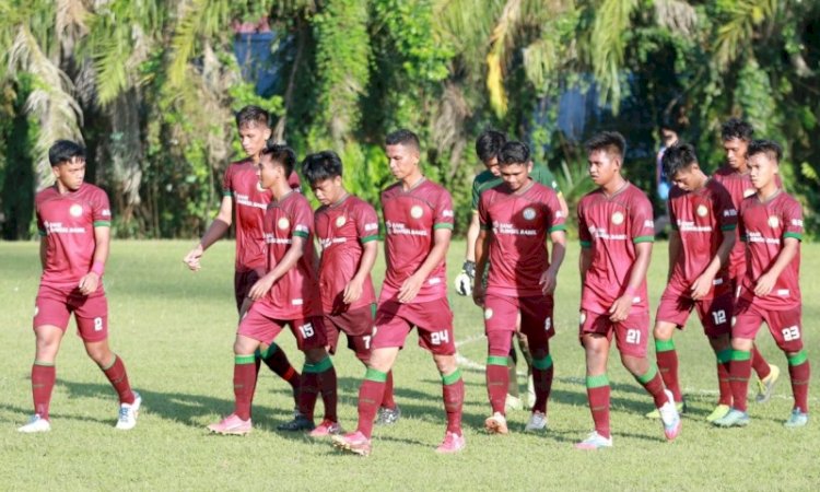 Tim PS Palembang memasuki lapangan saat menghadapi Persipra yang berkesudahan 1-0/ist