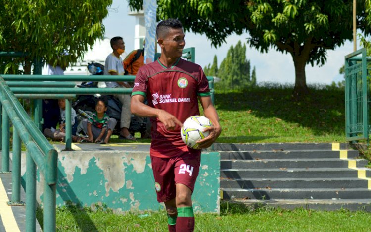 Mantan bek timnas Indonesia, Mahyadi Panggabean/ist