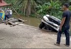Gelap dan Tanpa Pembatas, Mobil di Palembang Terjun Bebas Lagi ke Sungai Poltek Unsri