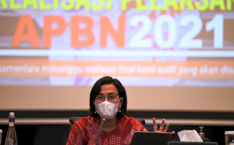 Menteri Keuangan Sri Mulyani Indrawati dalam Konferensi Pers Realisasi APBN 2021, Senin (3/1). (Kemenkeu/rmolsumsel.id)