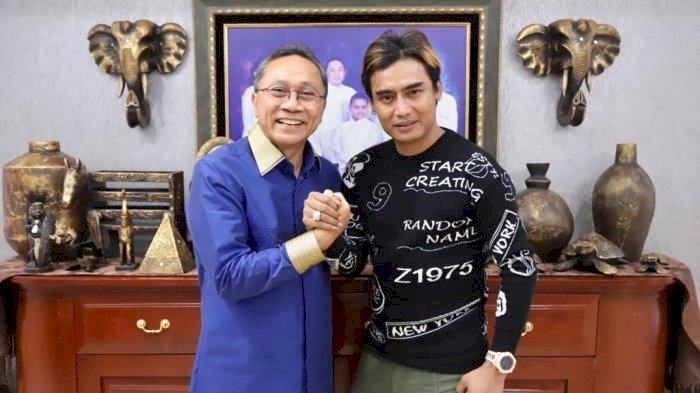 Ketum PAN Zulkifli Hasan dan Charly Van Houten. (rmoljabar)