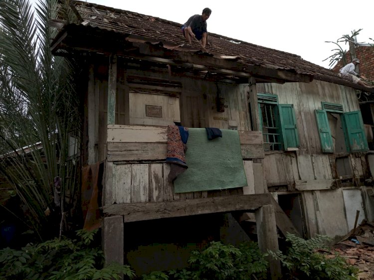 Rumah Ibu Kartini, Guru honorer di Palembang di renovasi.(ist/rmolsumsel.id). 