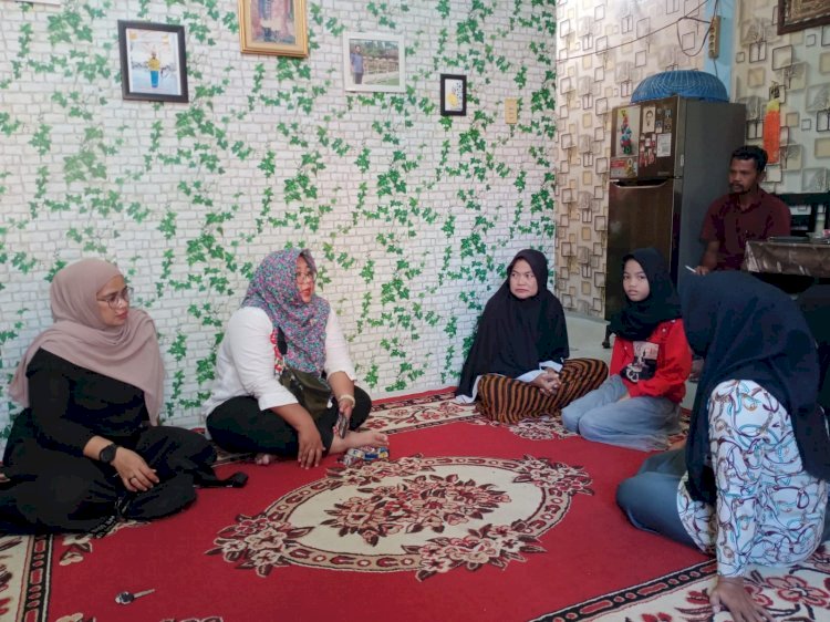Keluarga besar Syarifah Mazidah saat bertemu Dinso Aceh. (Ist/Rmolsumsel.id). 