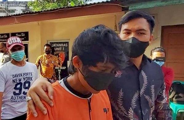 Tersangka Jumadi Imron diamankan polisi/ist